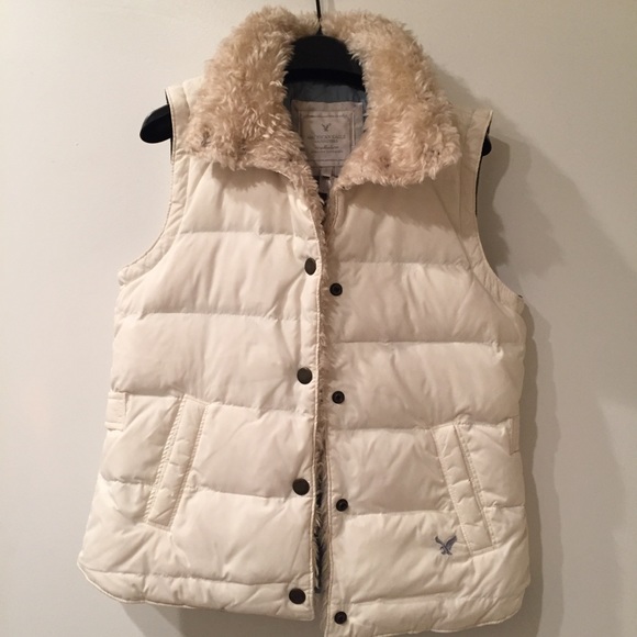 American Eagle Outfitters Jackets & Blazers - American Eagle Outfitters puffer vest